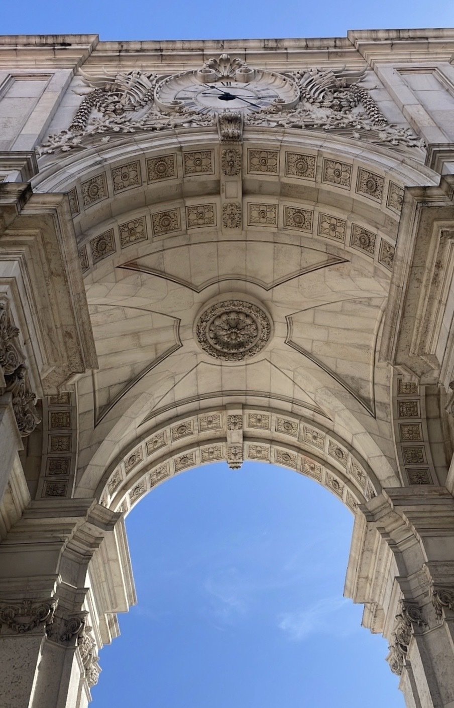 リスボン：バイロアルト、アルファマ、バイシャプライベートツアー 2025