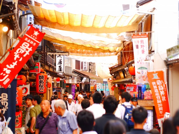 宮島の表参道商店街 ぶらり食べ歩き