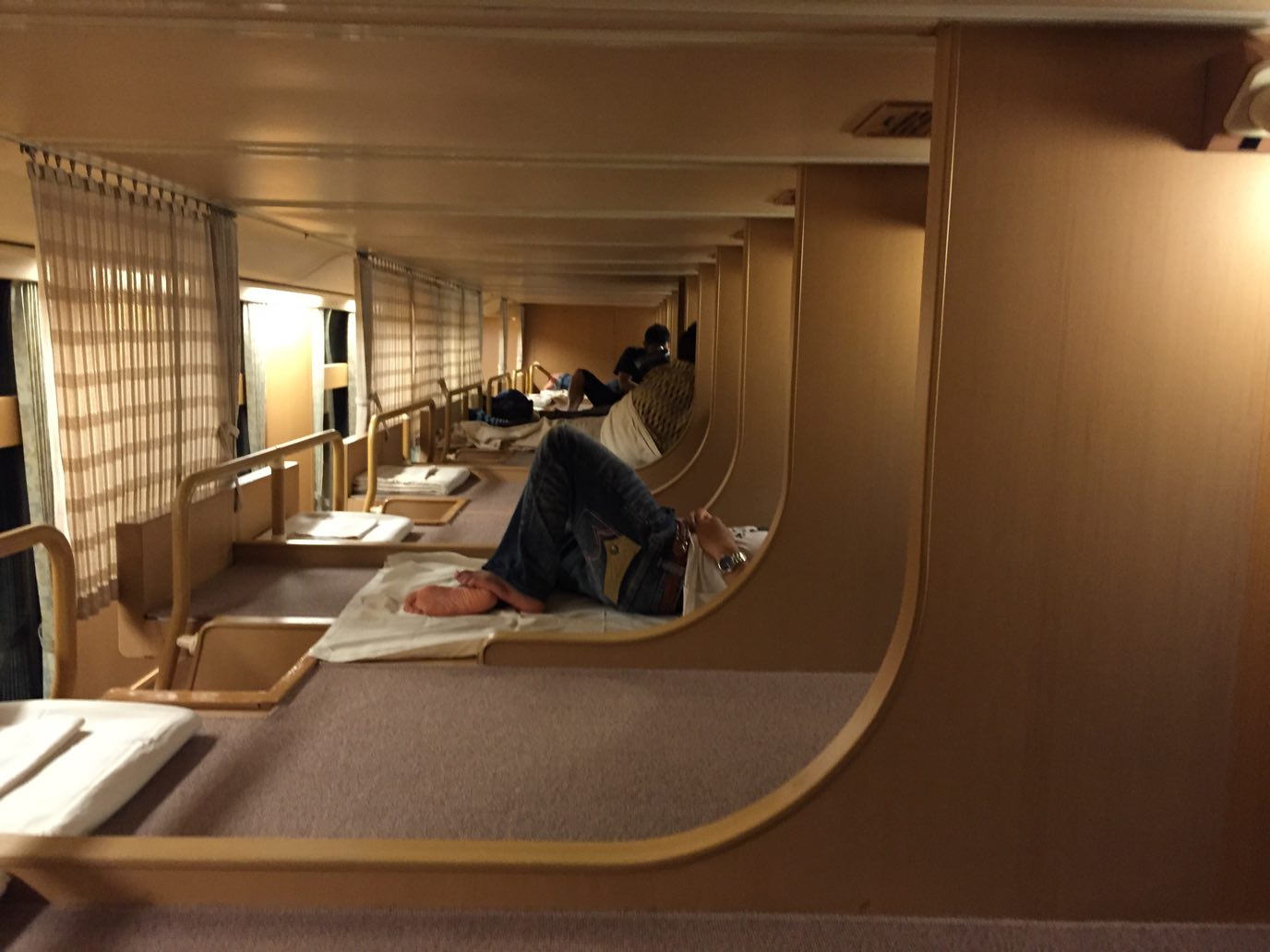 サンライズ瀬戸・出雲の個室や車内設備は？ 寝れるの？そうだ、旅行しよう