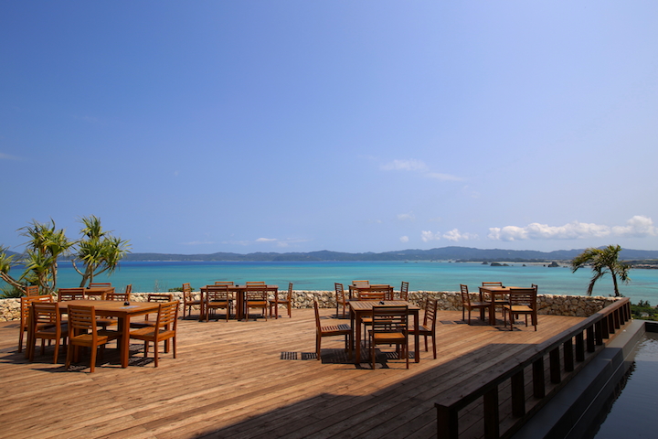 沖縄 再編集 沖縄本島 ２泊３日の過ごし方絶景カフェのヘルシーランチ美味しい焼肉屋 おんなの駅でかき氷&タコス&サーターアンダギー素敵なあじさい園リッツカールトン沖縄に宿泊