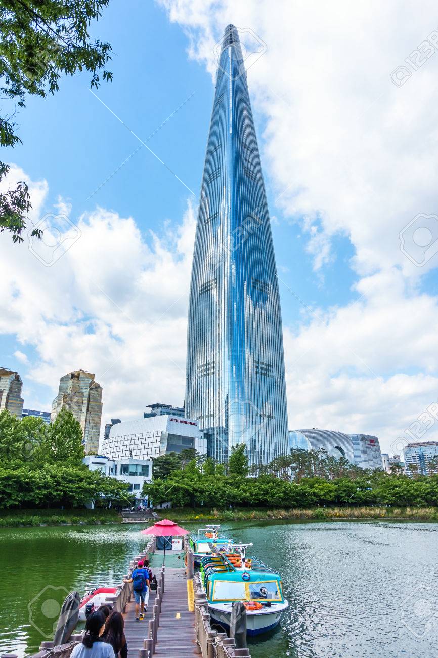 韓国ロッテタワー、世界超高層ビルの6位 「828m」1位は？ 写真枚