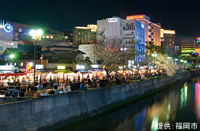 中洲屋台街 - 見どころ、アクセス &