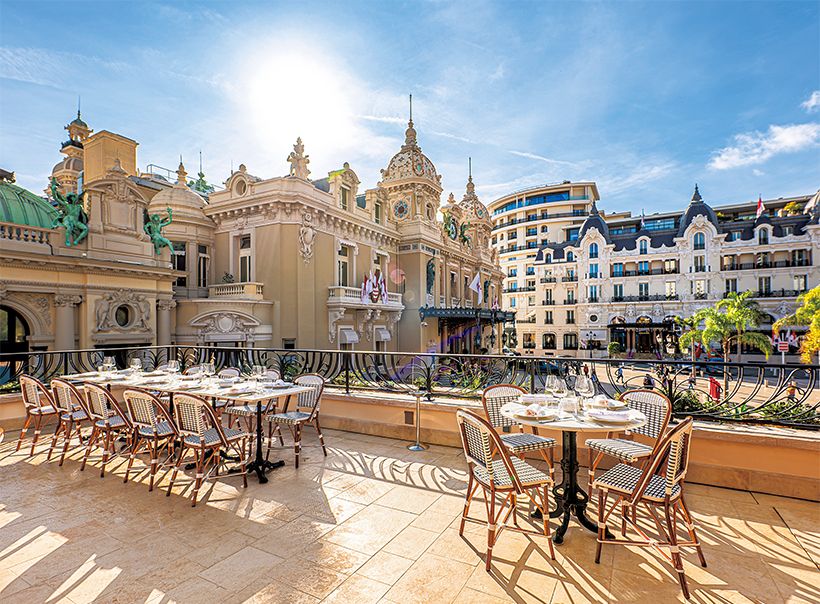 夏のバカンスを彩る名門「カフェ・ド・パリ・モンテカルロ」が進化しました家庭画報.com“素敵な人”のディレクトリ