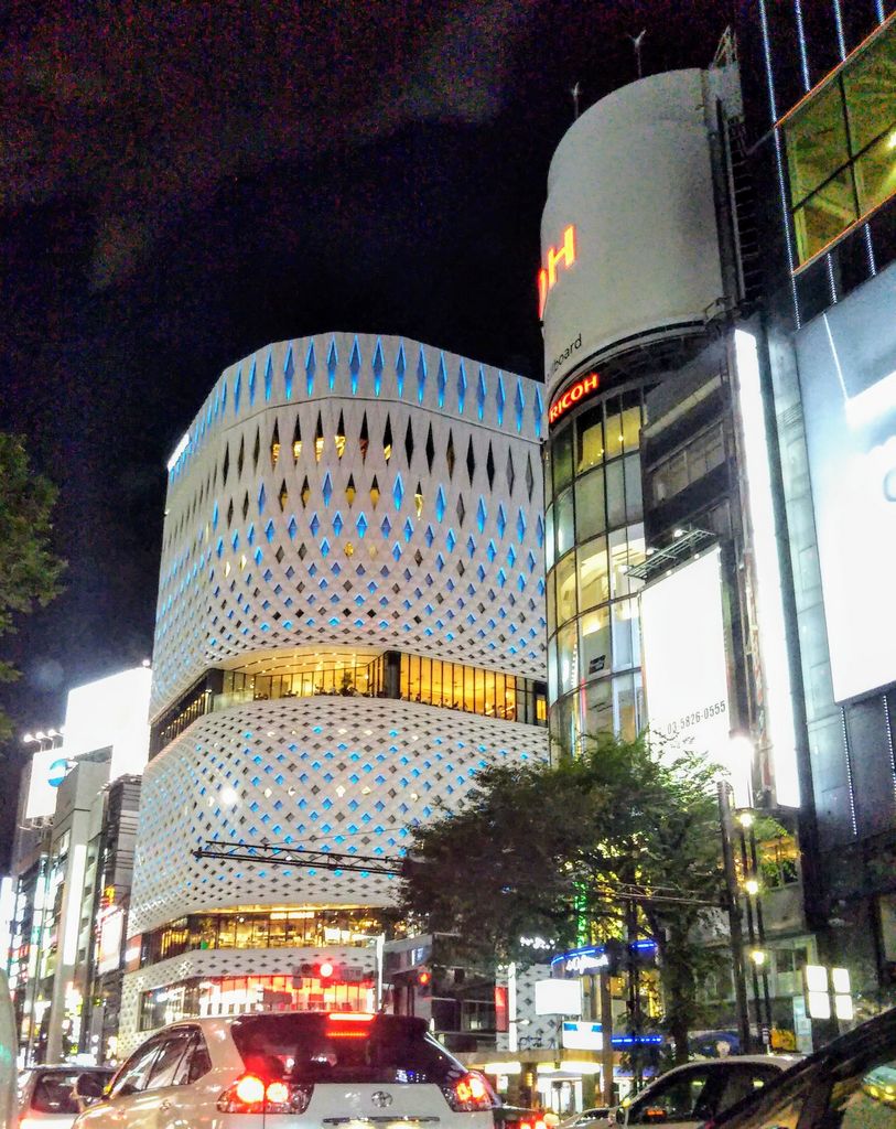 銀座 ショッピング おすすめWAUG Japan