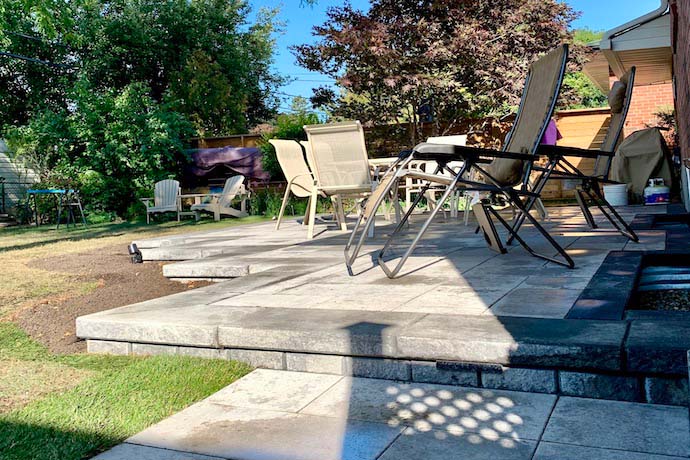 札幌市豊平区BBQスペース＆アプローチ円と直線でおしゃれにデザイン