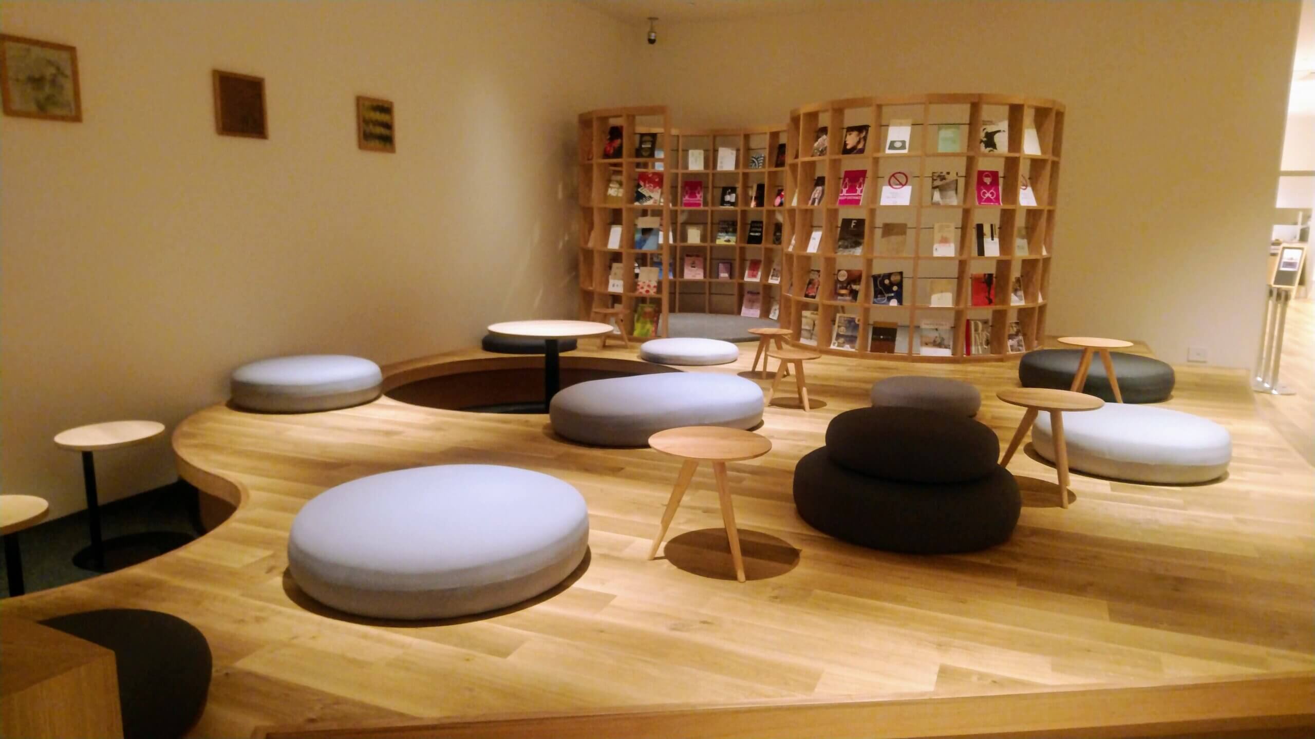 アクアイグニス吉川美南 癒しと食の複合温泉施設