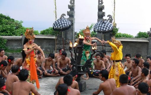 バリ島 ウルワツ寺院でサンセット＆ケチャックダンス＆ディナー オプショナルツアー詳細海外旅行はトラベルスタンダードジャパン