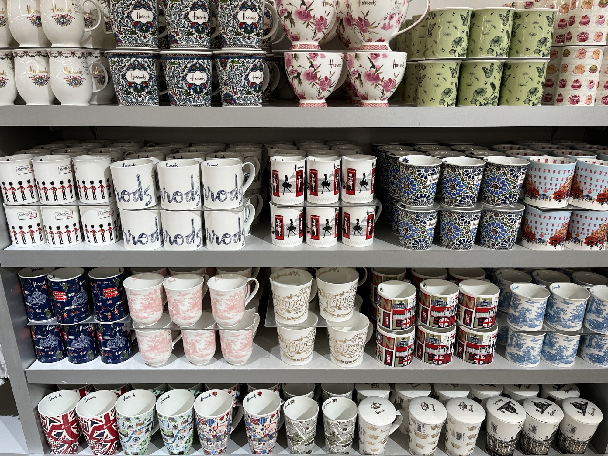 ロンドン土産 老舗デパートハロッズのお土産コーナー完全攻略！スタッフブログたびらば 旅ＬＯＶＥＲ海外旅行情報サイト