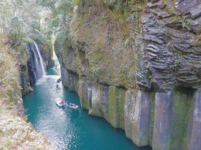 九州熊本発高千穂峡遊覧ボート＋高千穂トロッコ列車＋草千里ヶ浜＋阿蘇山火口 1日ツアーKlook