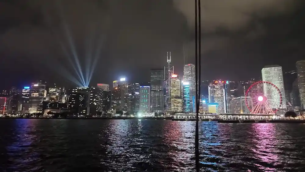 香港 ビクトリアピーク＆ビクトリアハーバーの夜景観賞ツアー ＜専用車両付き 日本語ガイド＞by