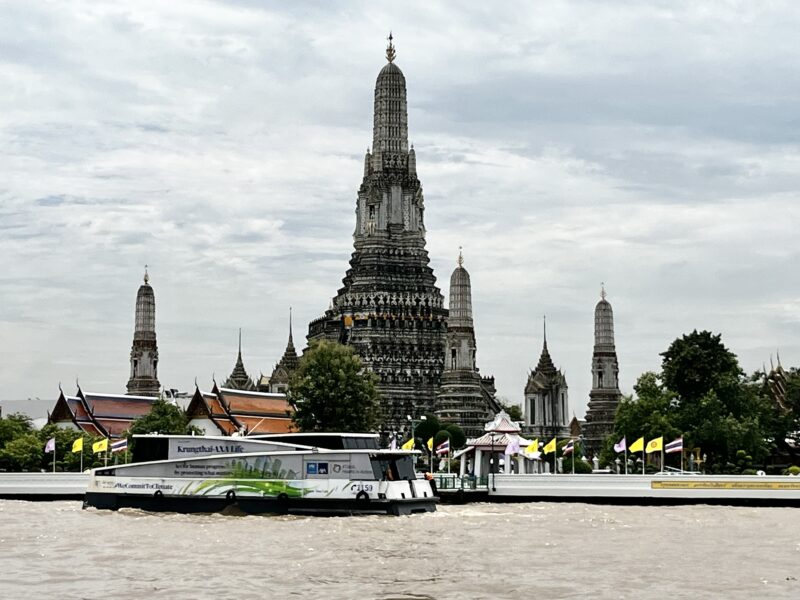 2025年 暁の寺ワット・アルン- 出発前に知っておくべきことすべて -