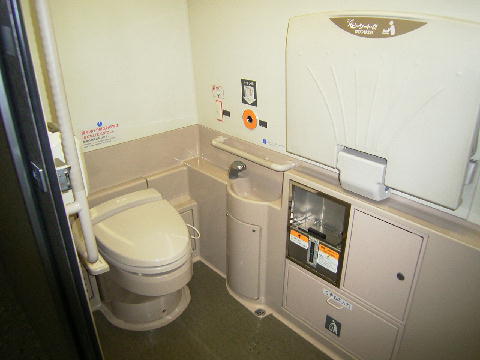 上越新幹線のトイレは何号車にある？ 景色のよいおすすめの座席と混雑を避けるコツ -