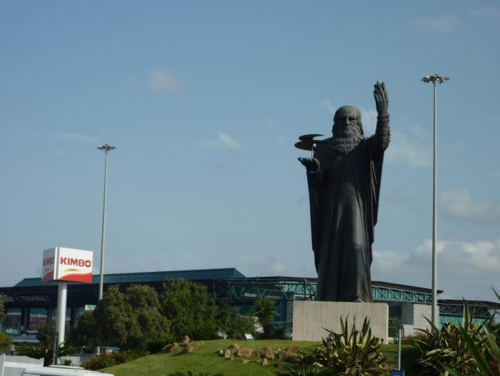 イタリア・ローマのフィウミチーノ空港から市内へのアクセス方法は？ロコタビ