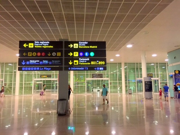 ４９ バルセロナ空港から帰国 ショップが充実してます＠スペイン バルセロナ・エル・プラット国際空港