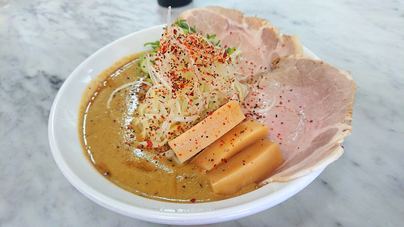 店名が可愛い とことんとりコトコト ！まるで鶏をそのまま食べているような濃厚鶏白湯スープが素晴らしい ramentimesだいち- エキスパート-