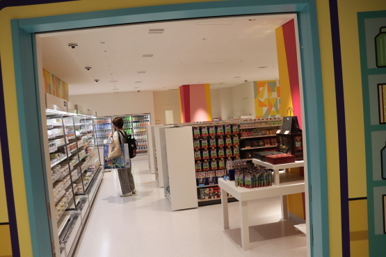 ②トイストーリーホテル ショップトゥギャザー 販売状況マカロンのclub disney♡