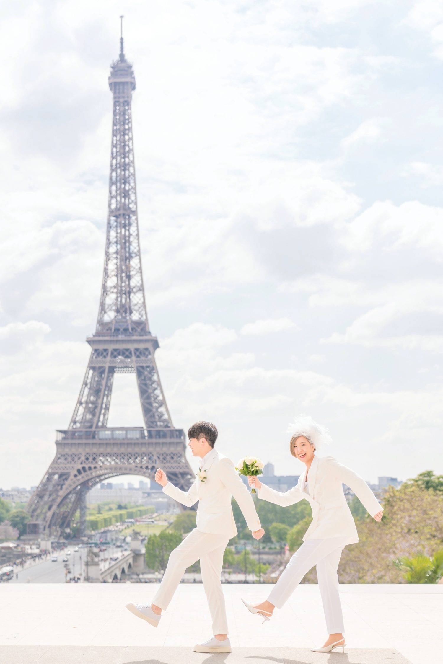 エッフェル塔のフォトウェディング・前撮りラヴィファクトリ