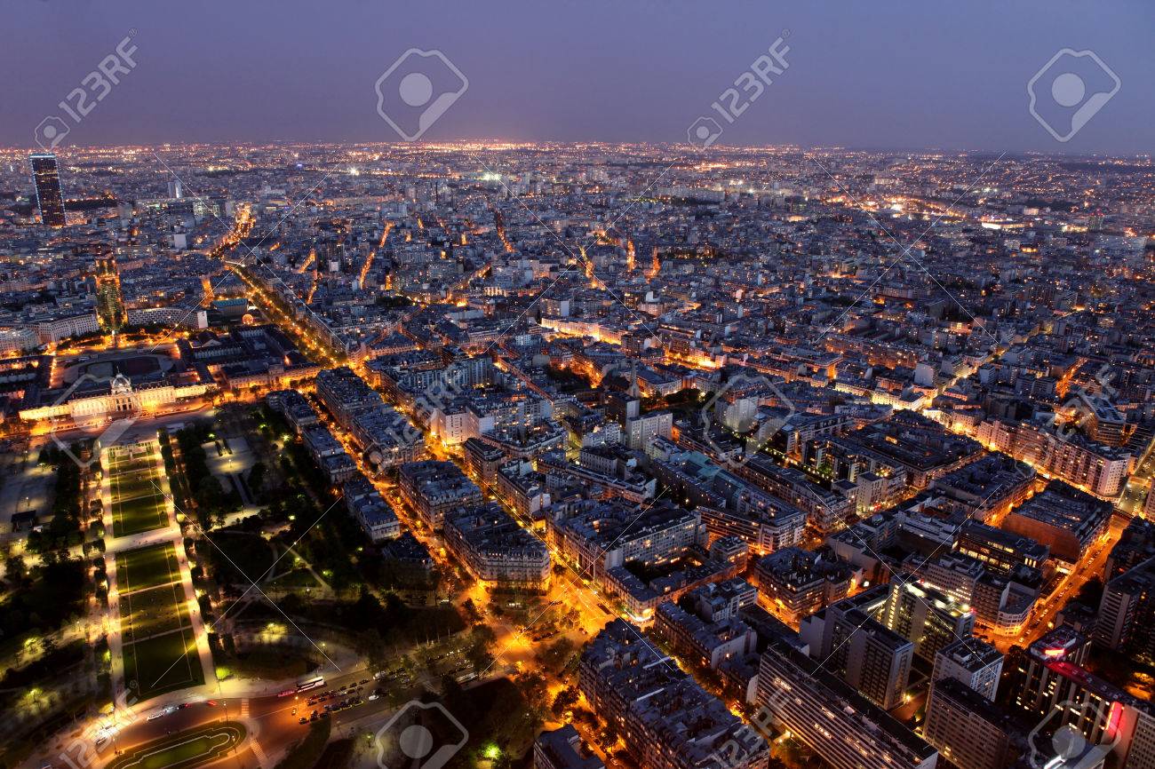 フランス パリの夜景 イルミネーション パノラマバスツアー