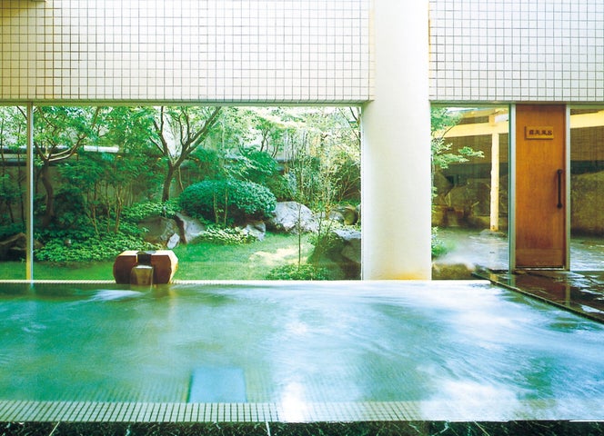 週末どこ行こう？！を解決したい方はこちら⇨@kochamocha_trip 🤍💙 今日は10月にOpenしたばかりの 秋田県横手市にあるホテル！横手駅から徒歩2分で立地も最高な