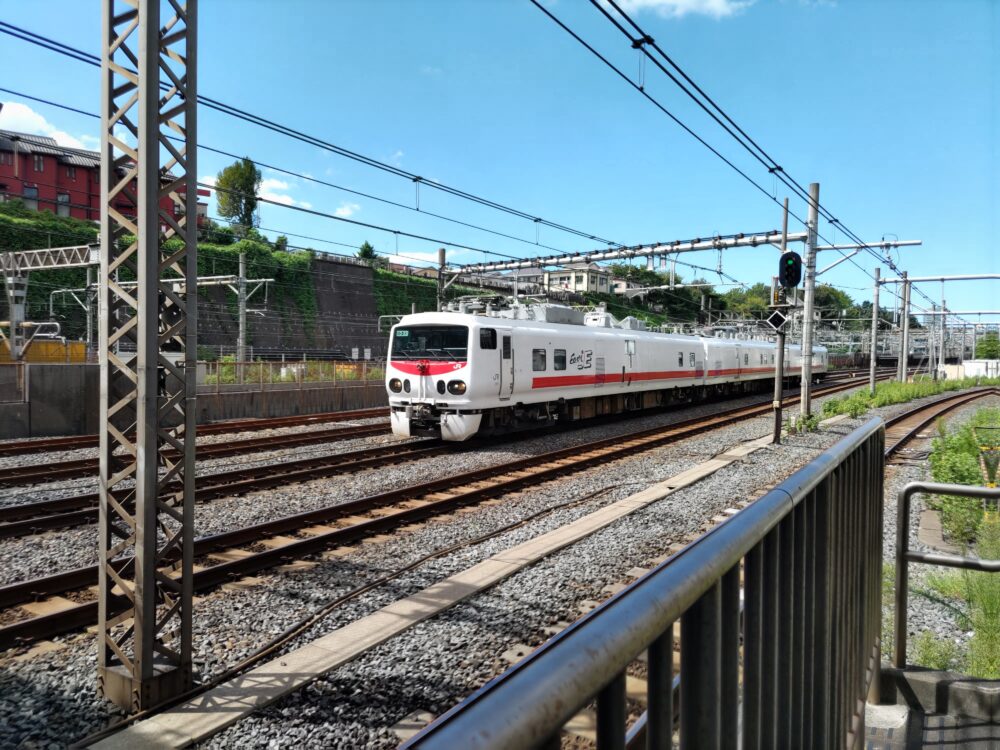 トレインミュージアムで見れる７路線の電車 日暮里 下御隠殿橋は子鉄必見の鉄道スポットてまりの虫めがね