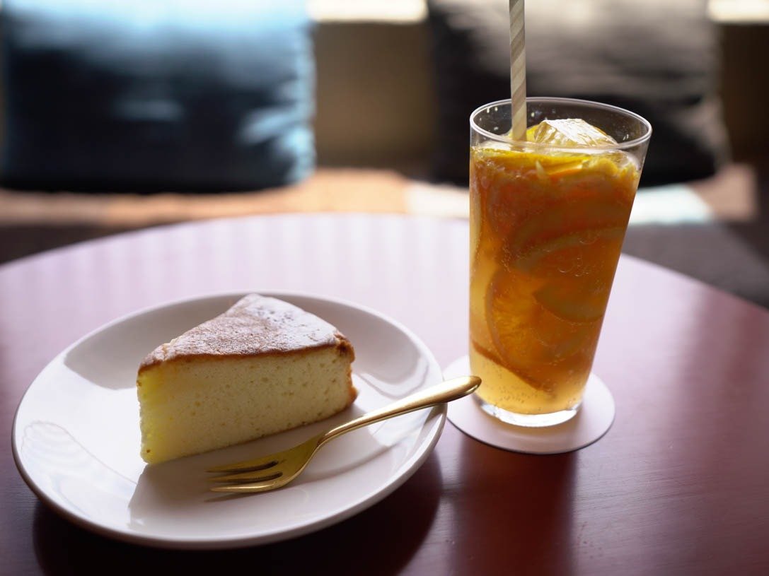 LOG尾道カフェ&バーAtmosphere 美しい空間と尾道の景観美を堪能Marisol マリソル40代をもっとキレイに。女っぷり上々