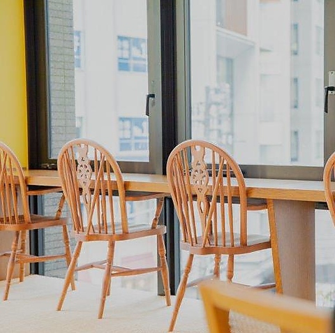 緑に囲まれた都会のオアシス！ 本格的なローマ発祥ピッツァも味わえる公園内の穴場カフェ食べログマガジン