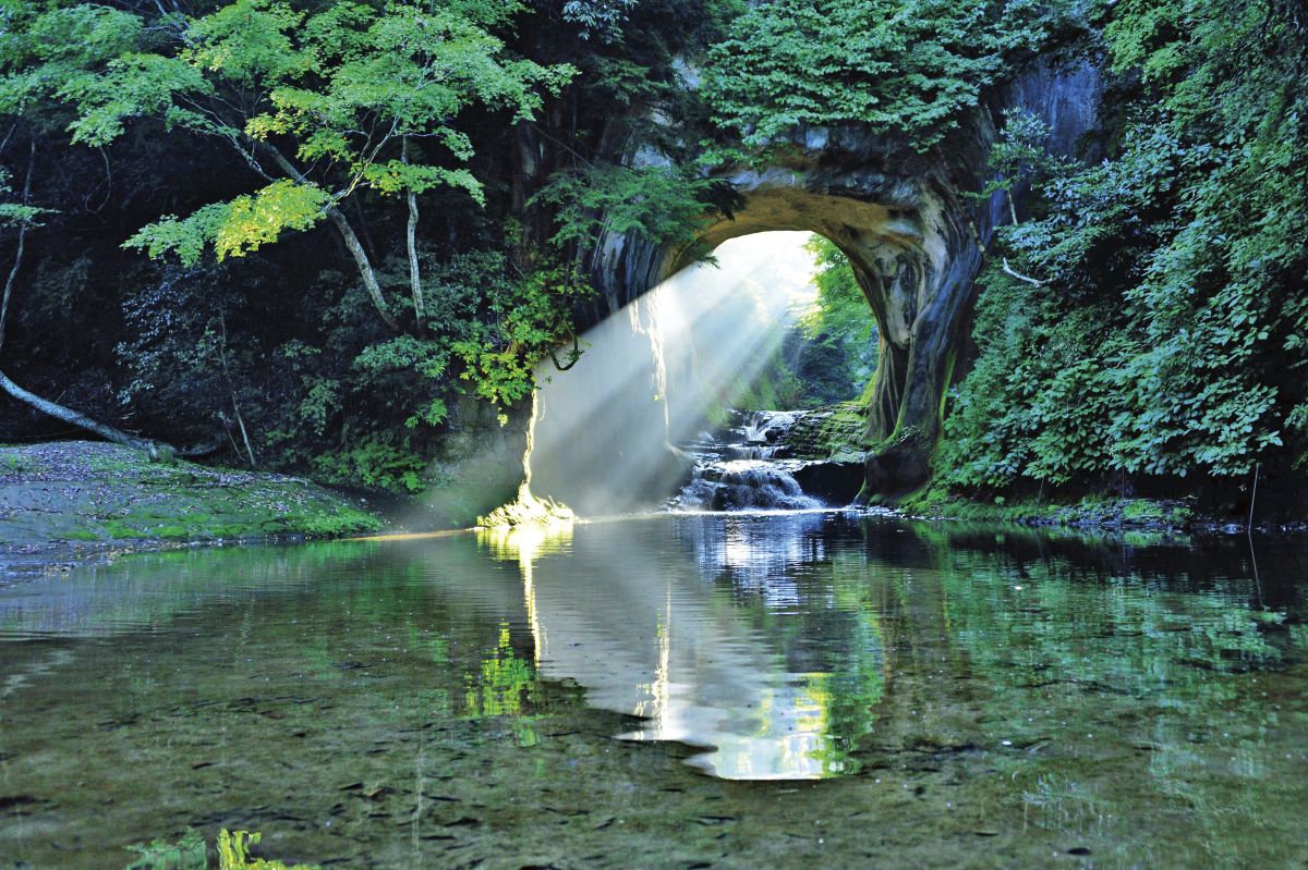 松丘・亀山エリアの君津の見どころ - 亀岩の洞窟・濃溝 農溝