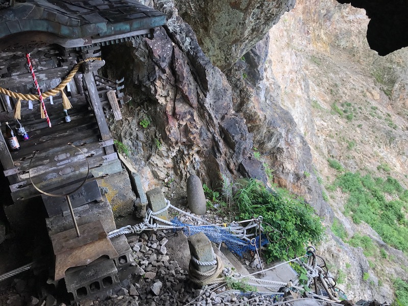 命がけの参拝!?日本一危険な太田山神社で参拝してきましたブログ 公式 北海道の観光・旅行情報サイト HOKKAIDO LOVE