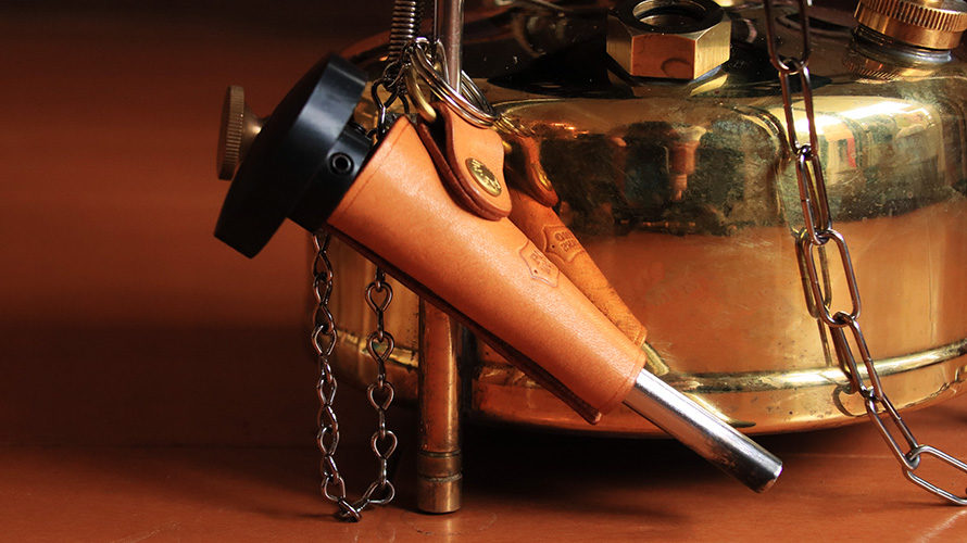 レザークラフト作り体験 - 孫太郎オートキャンプ