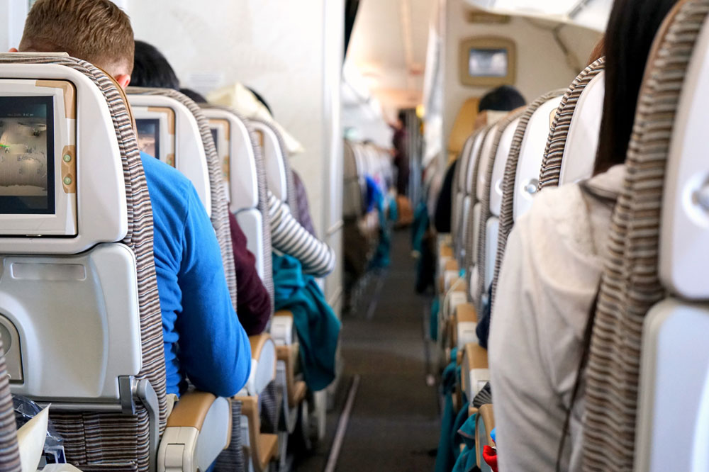 飛行機」の英語空港や機内でも使えるお決まりフレーズ集マイスキ英語