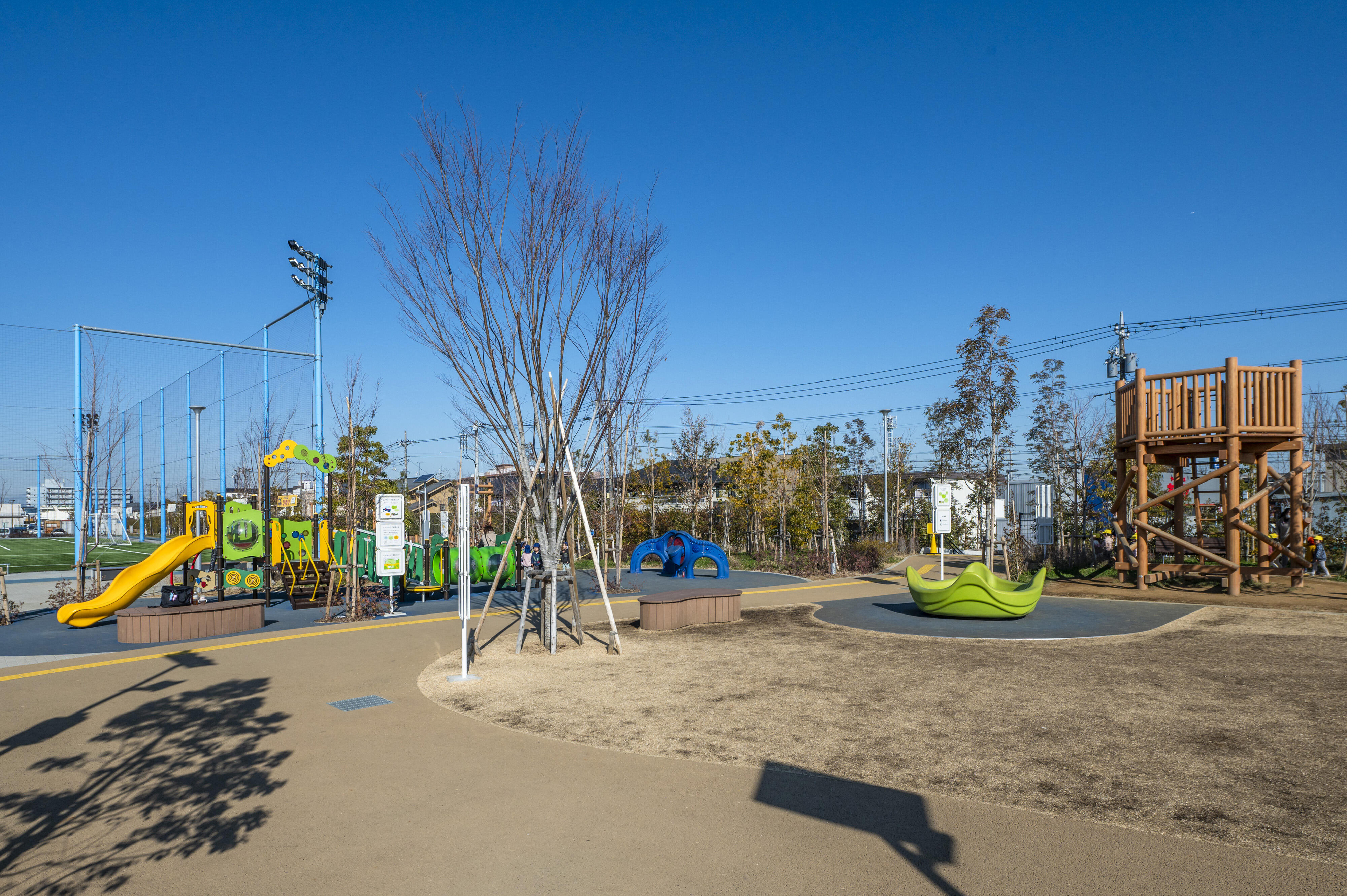 フロンタウン生田 駐車場 ふれあい広場