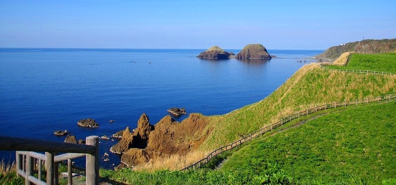 絵画のような絶景が広がる佐渡外海府の海岸線の写真素材78630166- PIXTA