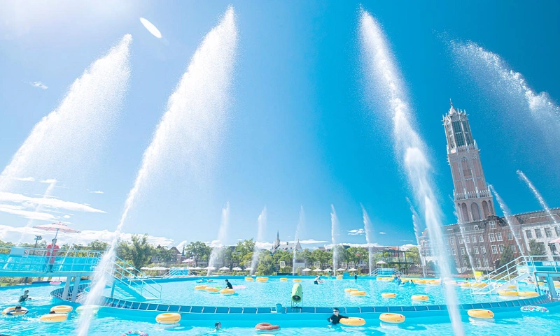 ハウステンボス公式 ガーデンプール「オアシス」