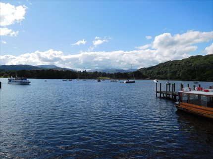 ウィンダミア湖クルーズ：ボウネスからレイクサイドへGuide to Europe