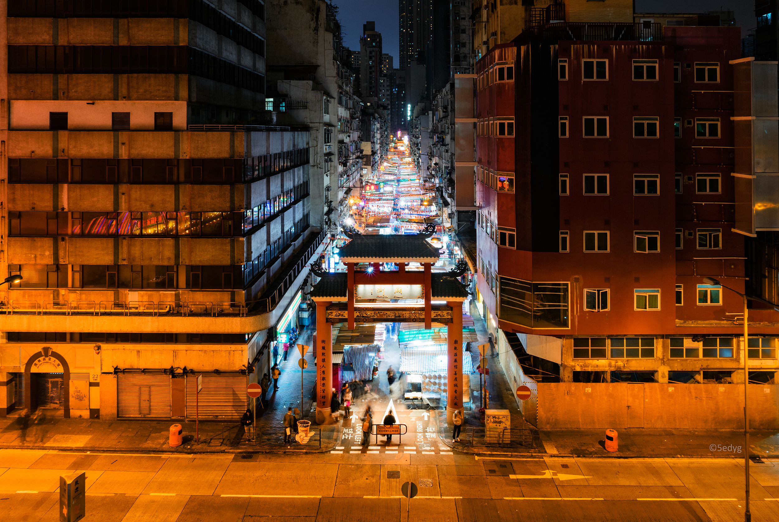 混沌とした街並みこそが最大の魅力！？ ゲームの舞台にもなる「香港」を探索したら、ロケーションが非現実過ぎたインサイド