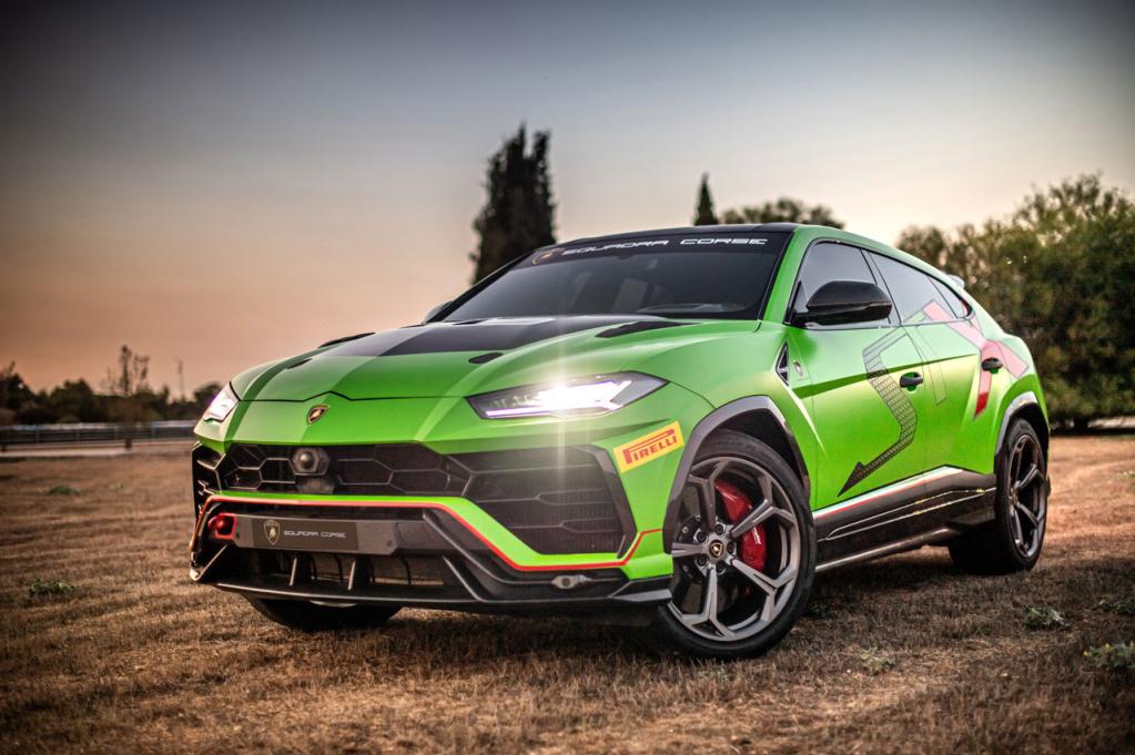 Lamborghini-Urus-Mansory-6 画像独・マンソリーのランボルギーニ ウルス最新ボディキットは、攻撃的トリプルエキゾーストパイプ装着！clicccar.com