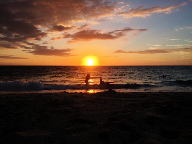 ハワイ渡航者必見！ハワイの日の出・日の入り！2023年間時刻一覧！HonuLog～ホヌログ