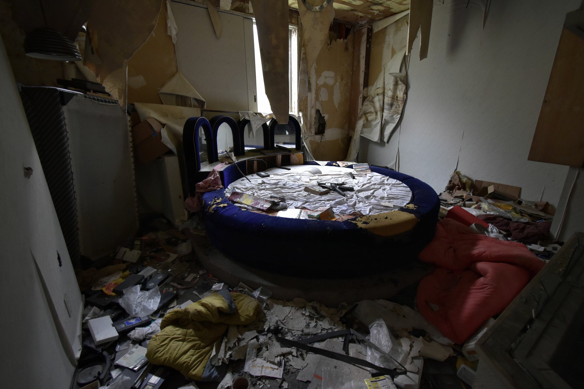 廃墟ホテル等は1千軒近く 『心霊スポット全国1位』とされ侵入者絶えず火災も 防犯カメラが捉えた“集団”東海テレビNEWS