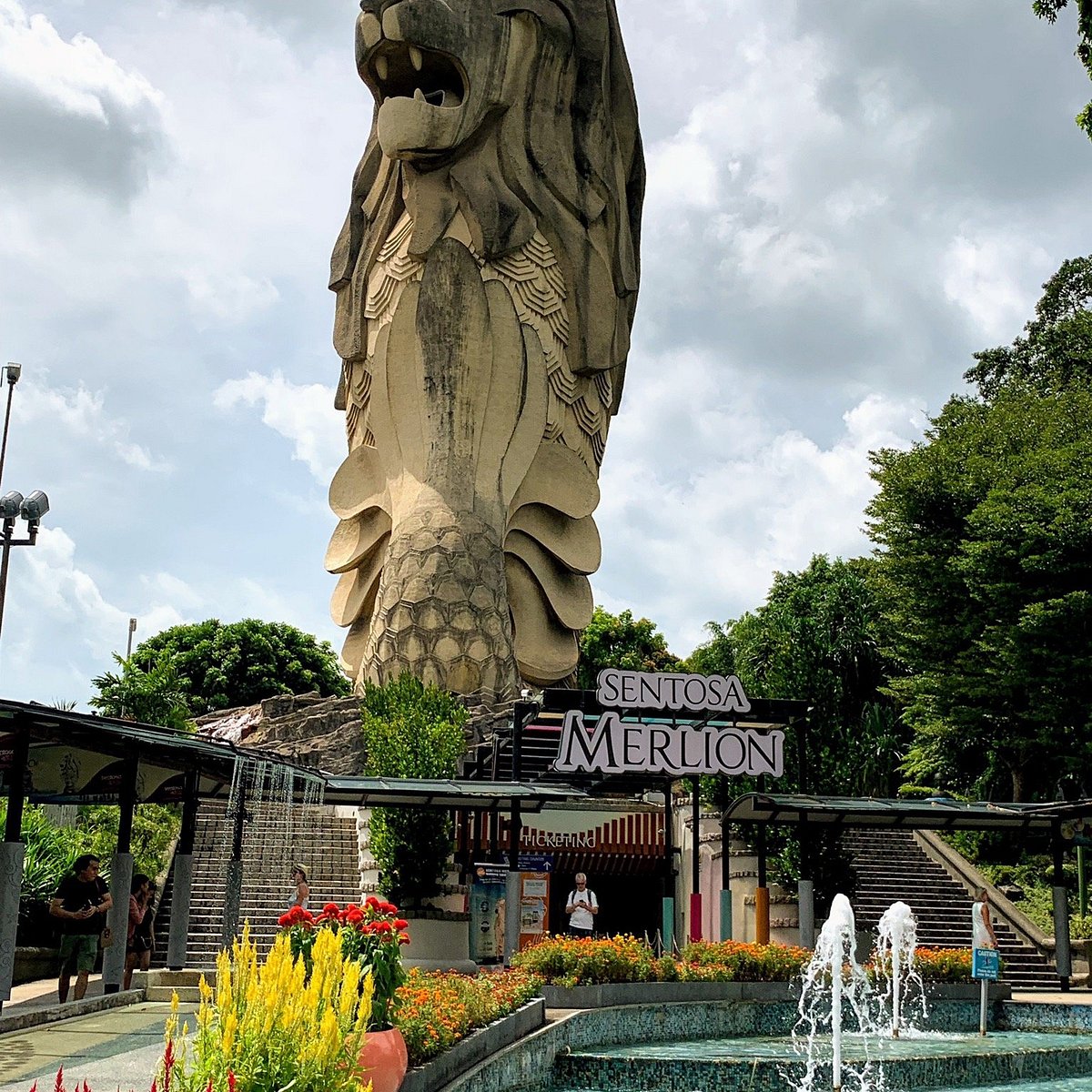 シンガポールにマーライオン像は何頭いるのか