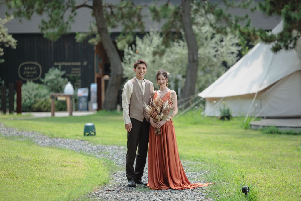 アウトドアウエディングの魅力とは？ 気になる費用相場や会場選びのポイントをご紹介 マイナビウエディングJOURNAL