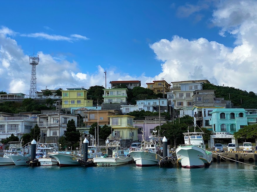 宮古島 沖縄 町並み 街並みの写真素材 -