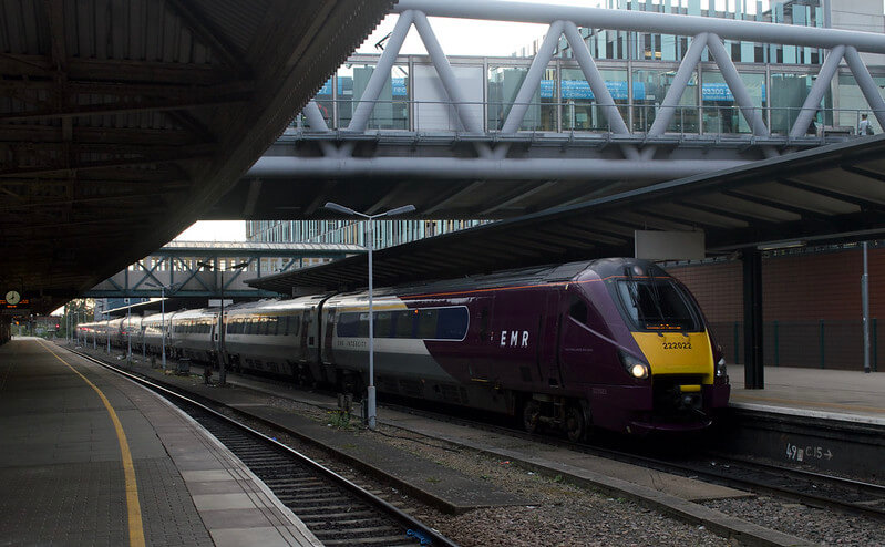 ルートン空港からロンドン市内 - 旅行記～ヨーロッパの真ん中から