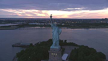 徹底解説 自由の女神の楽しみ方 - マニヴィータ・ニューヨーク