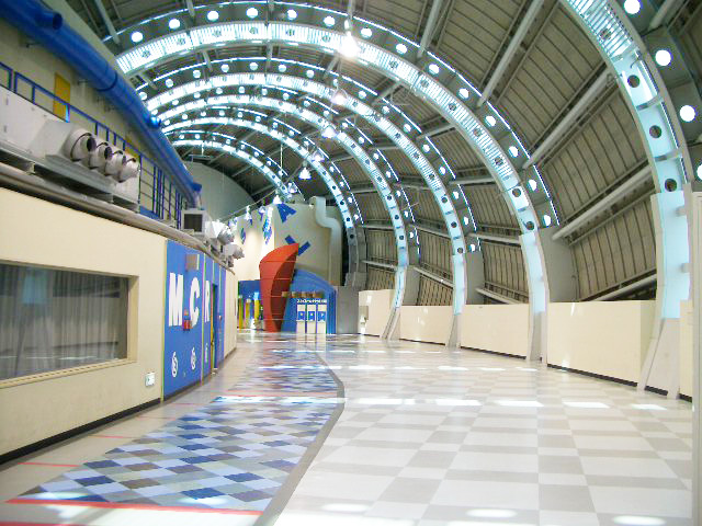 UFOが大都会に着陸！？巨大な多目的空間・京セラドーム大阪高速バス・夜行バスの予約はバスサガス