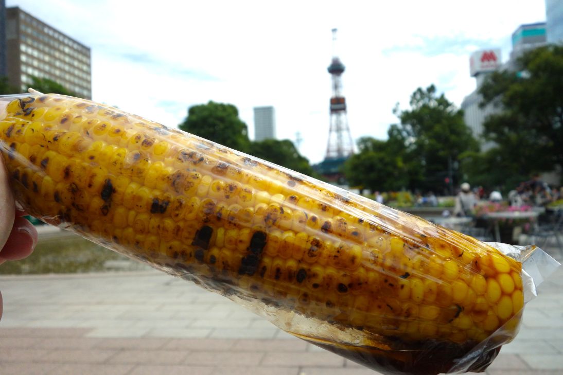 とうきびワゴンが札幌・大通公園で今シーズンの営業を開始 2024 4 20まるっと円山