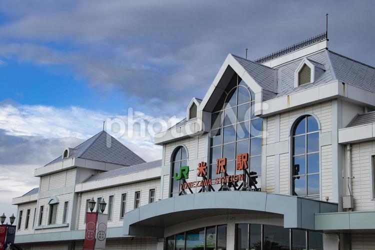 米沢駅 10729007732 の写真・イラスト素材アマナイメージズ