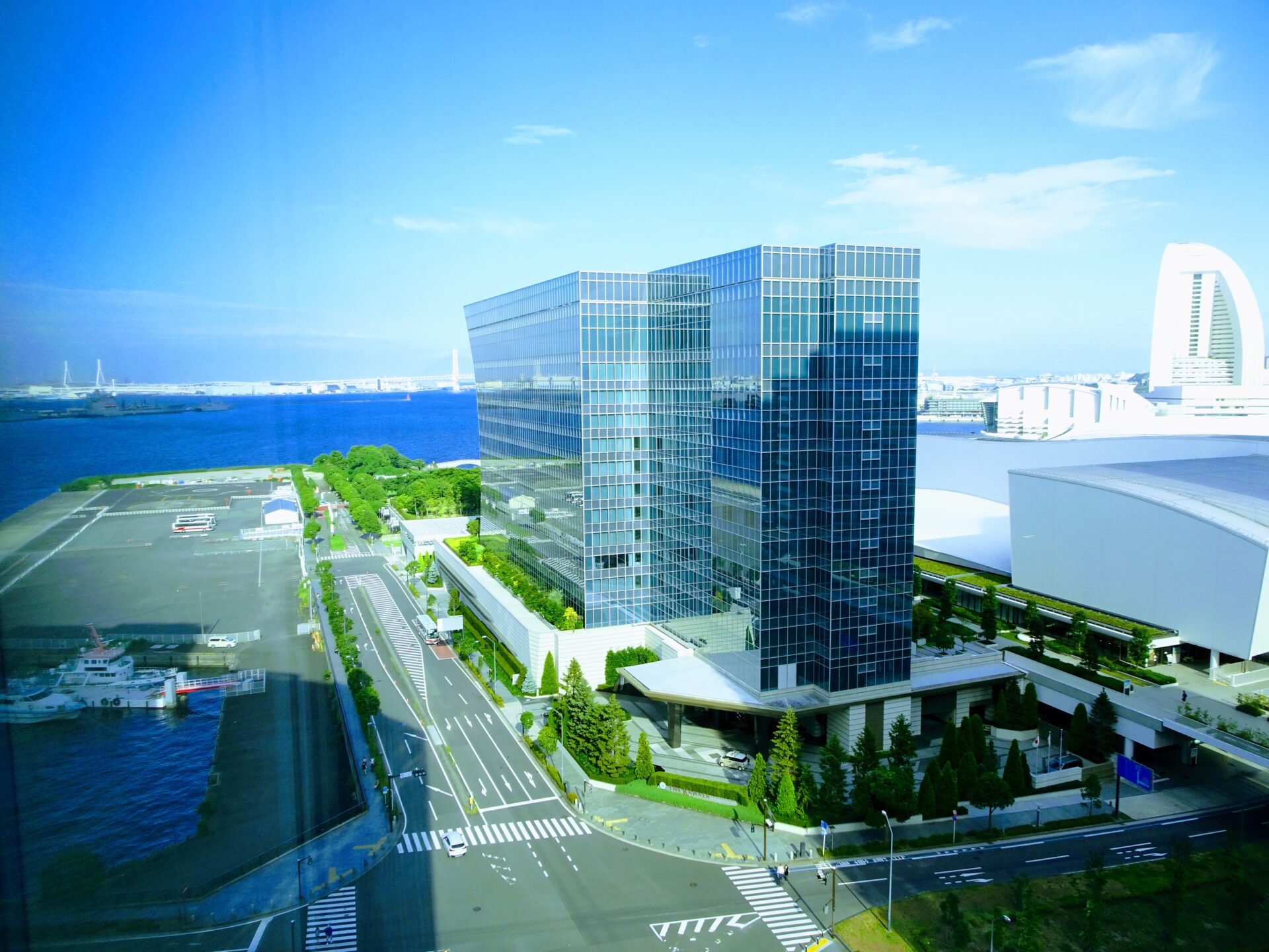 iFLYER: 全室から開放的な景色を眺められる上空に浮かぶアーバンリゾート『三井ガーデンホテル横浜 みなとみらいプレミア』が2023年5月16日