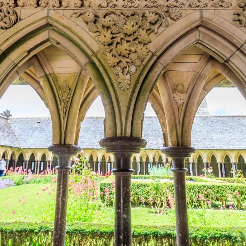 ノルマンディーのモンサンミッシェルのベネディクト会修道院 - ゴシック様式のストックフォトや画像を多数ご用意 - ゴシック様式,