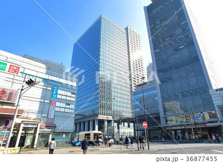 なみはや大橋を渡る : 登山会