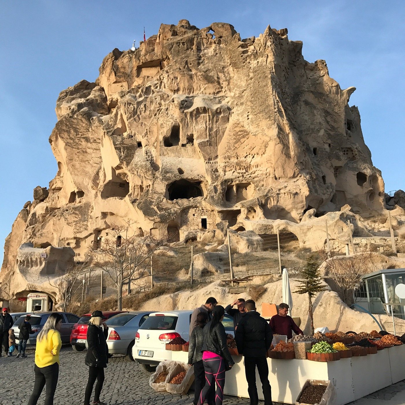 2025年 ウチヒサル城 - 出発前に知っておくべきことすべて -